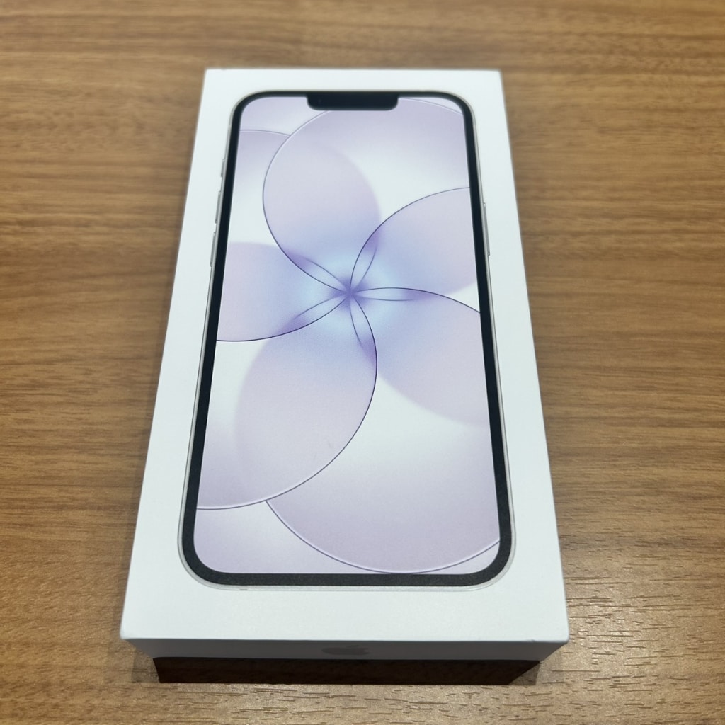 SIMロック解除(docomo) iPhone17e ホワイト 512GB MHRT4J/A