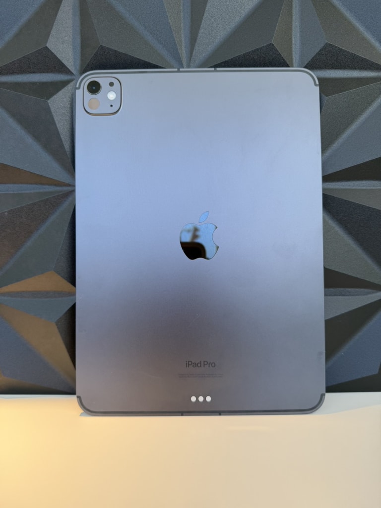 iPad Pro 11インチ M4チップ アメリカモデル Wi-Fi+Cellular 256GB スペースブラック NVW13LL/A