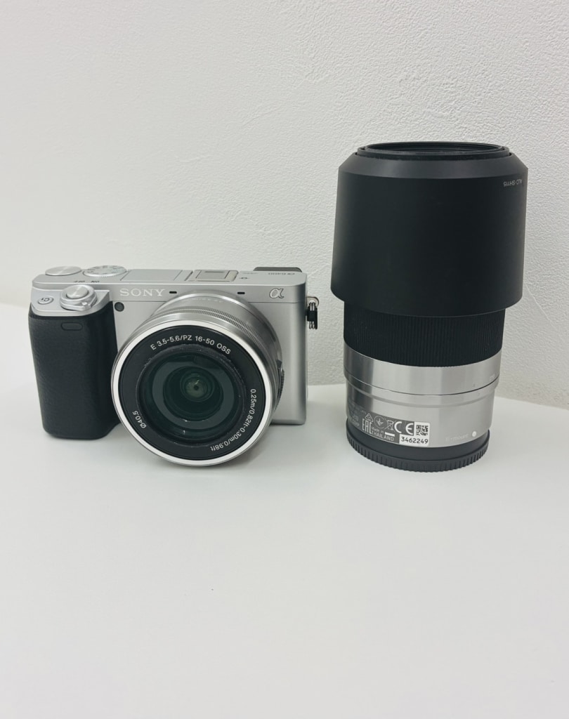 ソニー α6400 ダブルズームレンズキット ILCE-6400