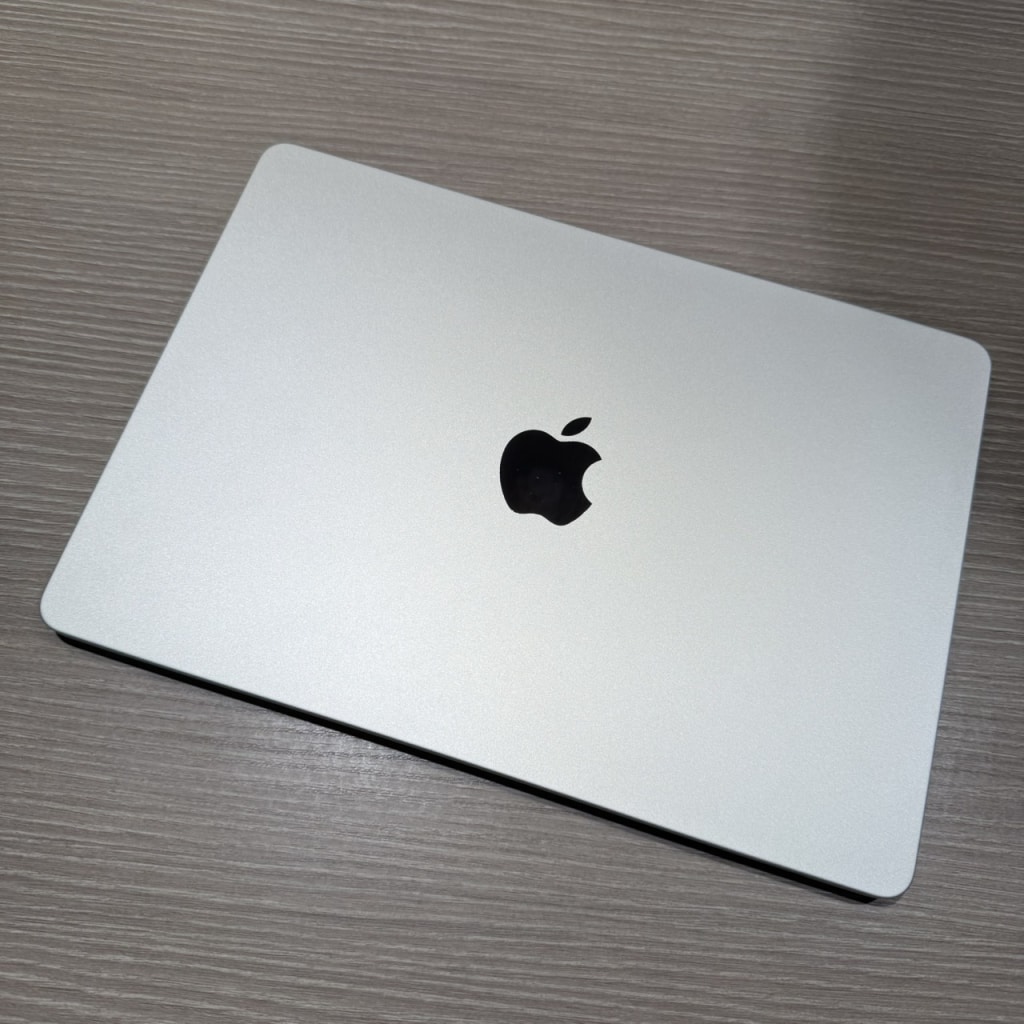 MacBook Air 13.6inch M2 (2022) A2681
