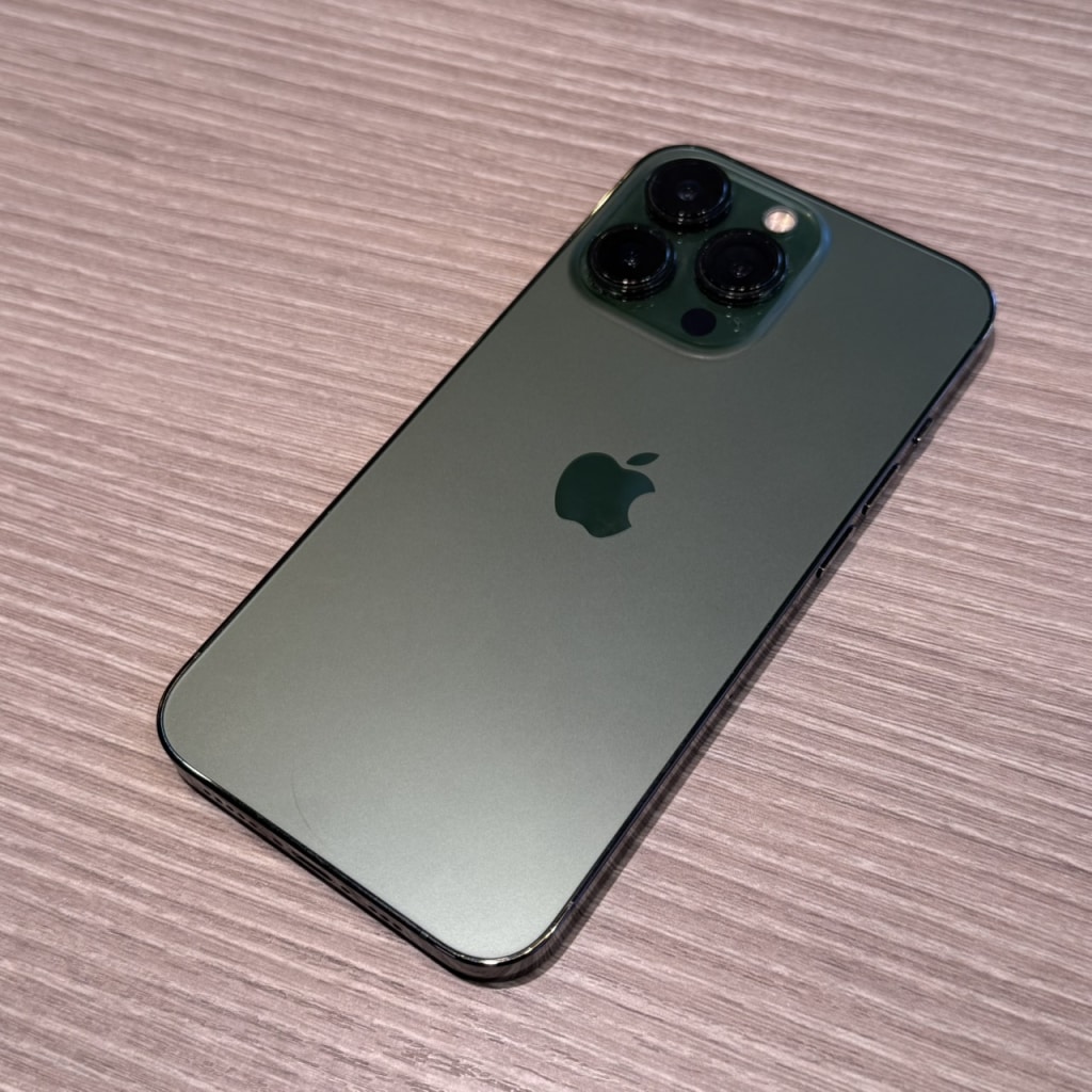SIMロック解除(au) iPhone13 Pro 128GB アルパイングリーン MNDX3J/A