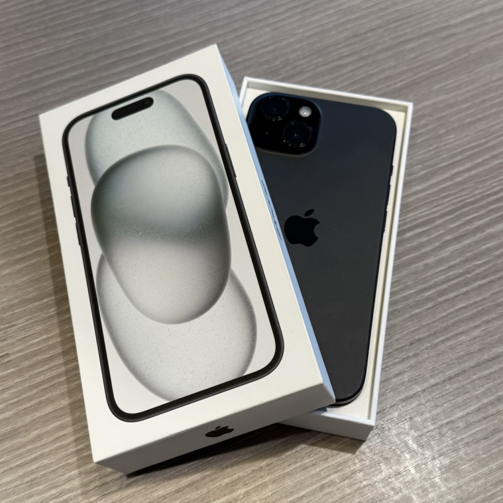 SIMロック解除(docomo) iPhone15 128GB ブラック MTMH3J/A