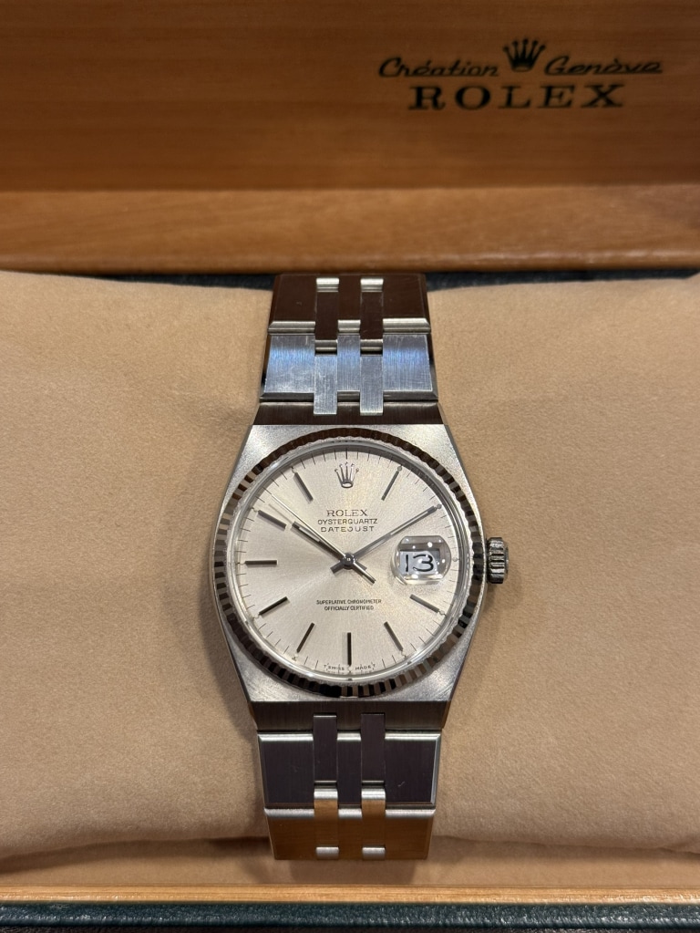 ROLEX ロレックス オイスタークォーツ デイトジャスト 17014 シルバー文字盤