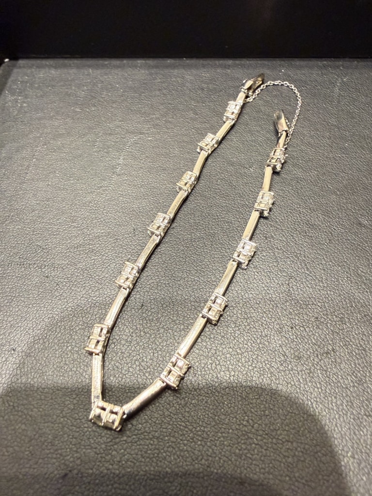 K18WG ダイヤブレスレット