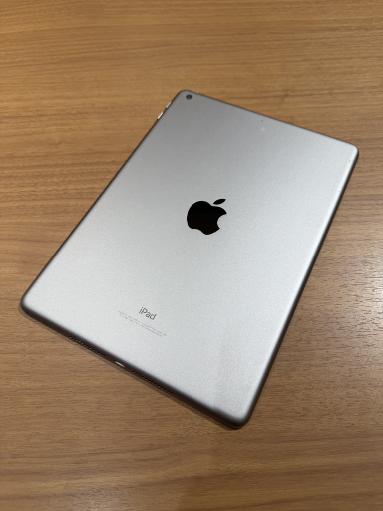 iPad 第6世代 Wi-Fi 32GB スペースグレイ MR7F2J/A