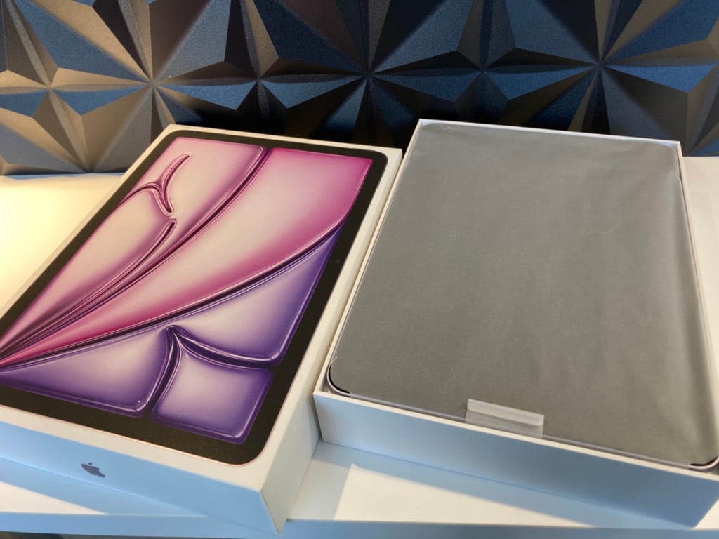iPad Air 11インチ Wi-Fi 128GB パープル MUWF3J/A