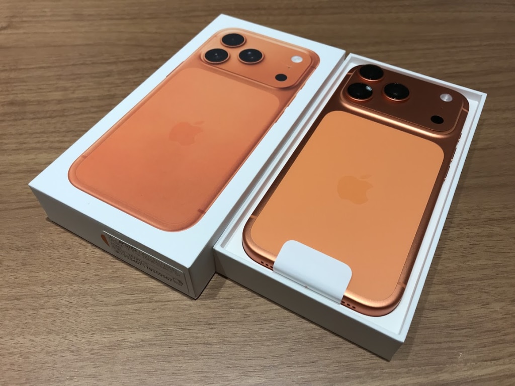 SIMロック解除(Softbank)iPhone17Pro 256GB コズミックオレンジ MG864J/A