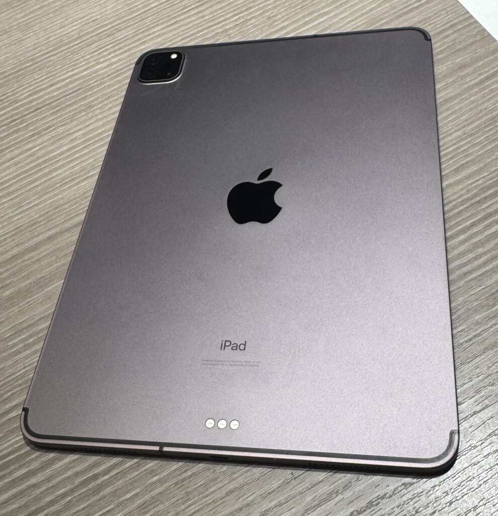 docomo SIMロック解除済み iPad Pro 11インチ 第2世代 Cellular 512GB スペースグレイ MXE62J/A