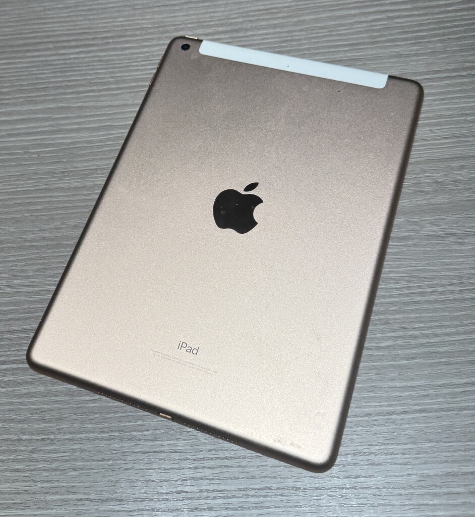 iPad 第6世代 Wi-Fi+Cellular 32GB ローズゴールド MRM02J/A