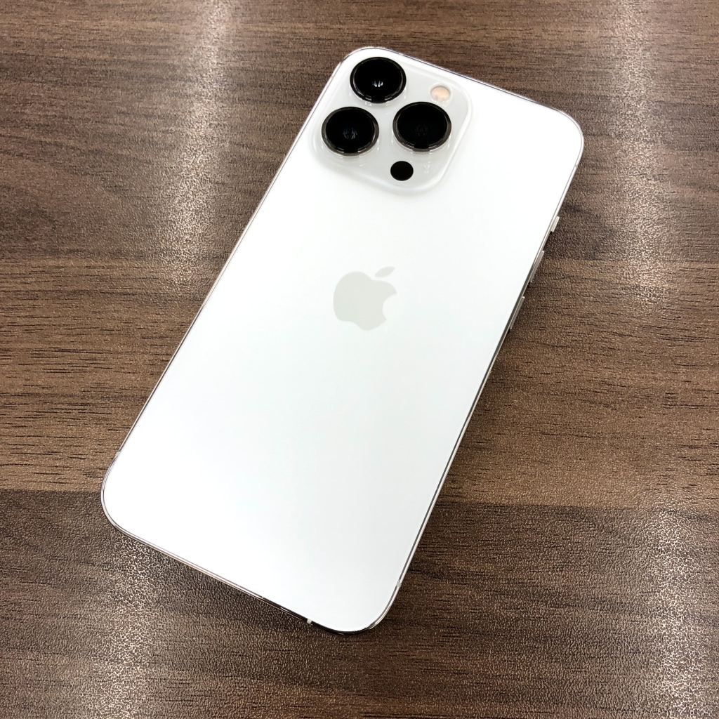 au/SIMロック解除 iPhone13 Pro 256GB シルバー NLUP3J/A