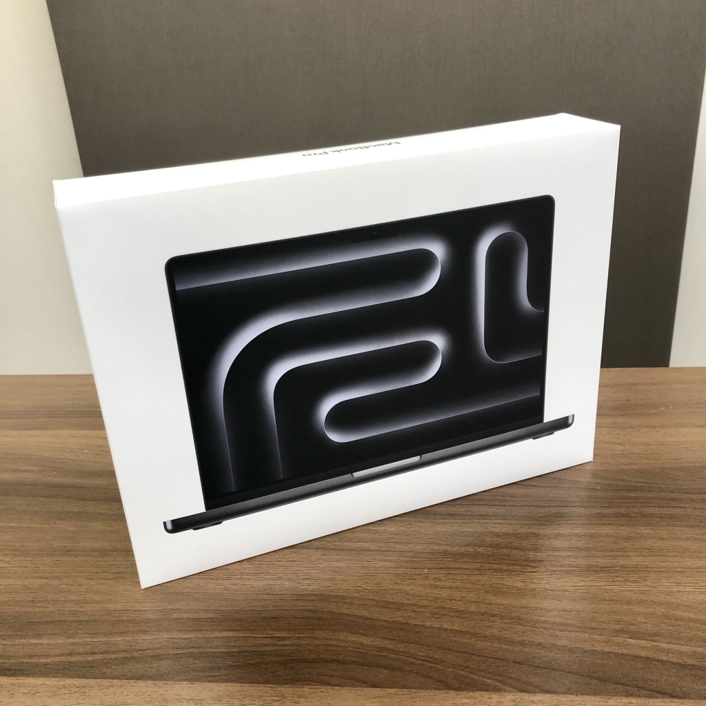 MacBook Pro 14インチ M5Max 36GB 2TB スペースブラック MGDU4J/A
