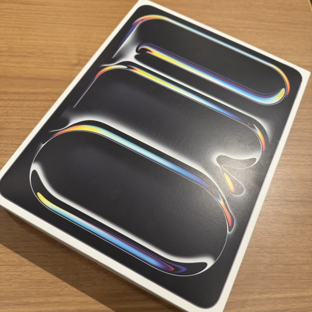 Apple iPad Pro 13インチ (M5) Wi-Fi 256GB 2025年秋モデル MDYJ4J/A スペースブラック