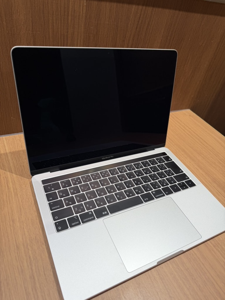 MacBook Pro 13インチ 8GB/512GB 2019 シルバー A1989