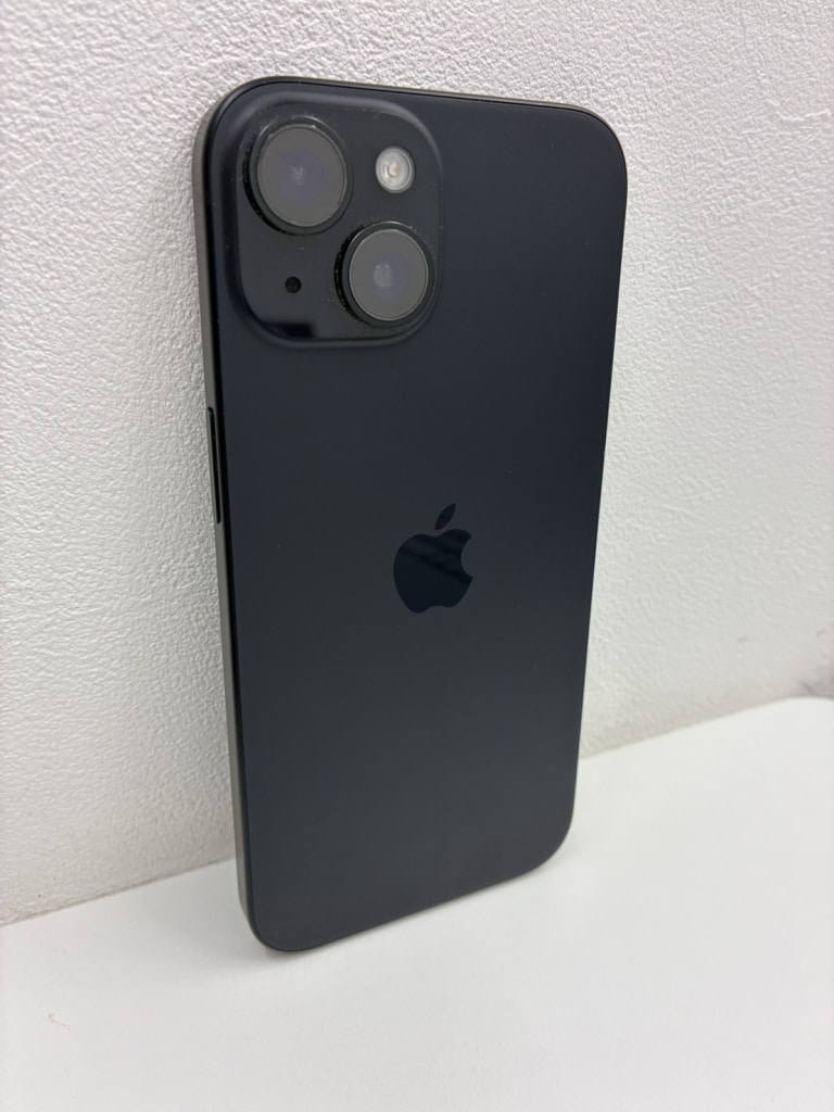 SIMロック解除(au) iPhone 15 256GB ブラック MTMN3J/A