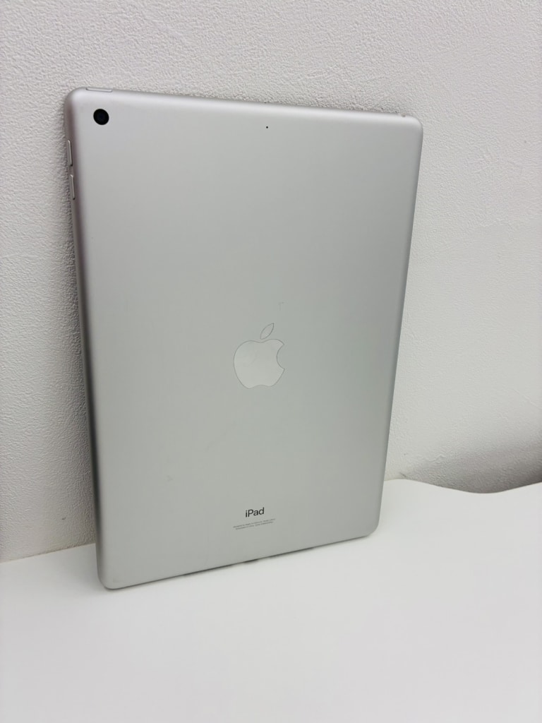 Apple iPad 第9世代 Wi-Fiモデル 64GB シルバー MK2L3J/A