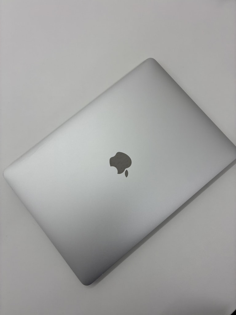 MacBook Pro 13インチ M2チップ 2022 16GB/512GB A2338