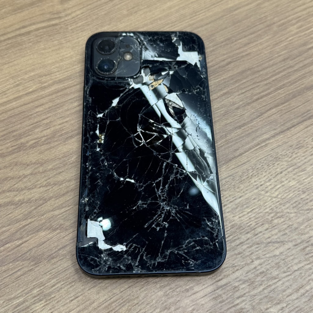 iPhone12 64GB ブラック MGHN3J/A
