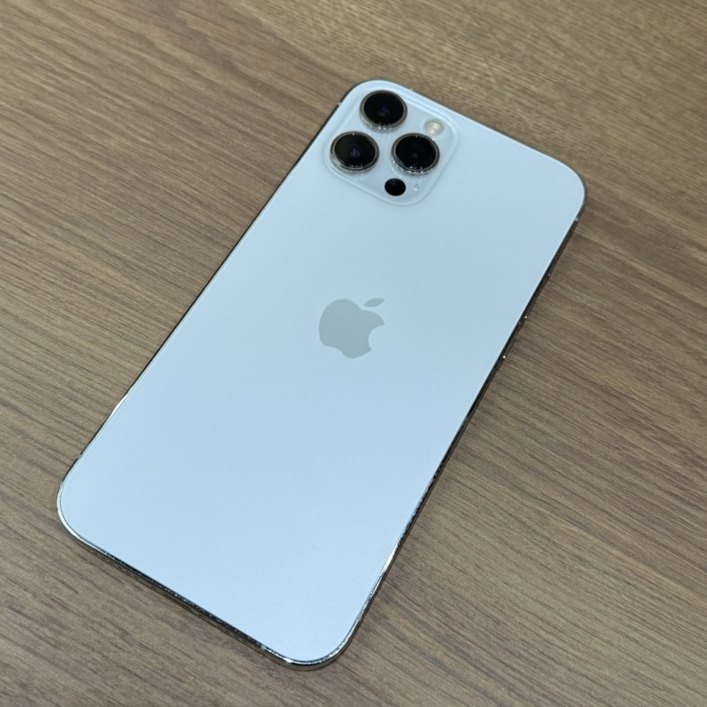 iPhone12ProMAX 256GB シルバー MGD03J/A
