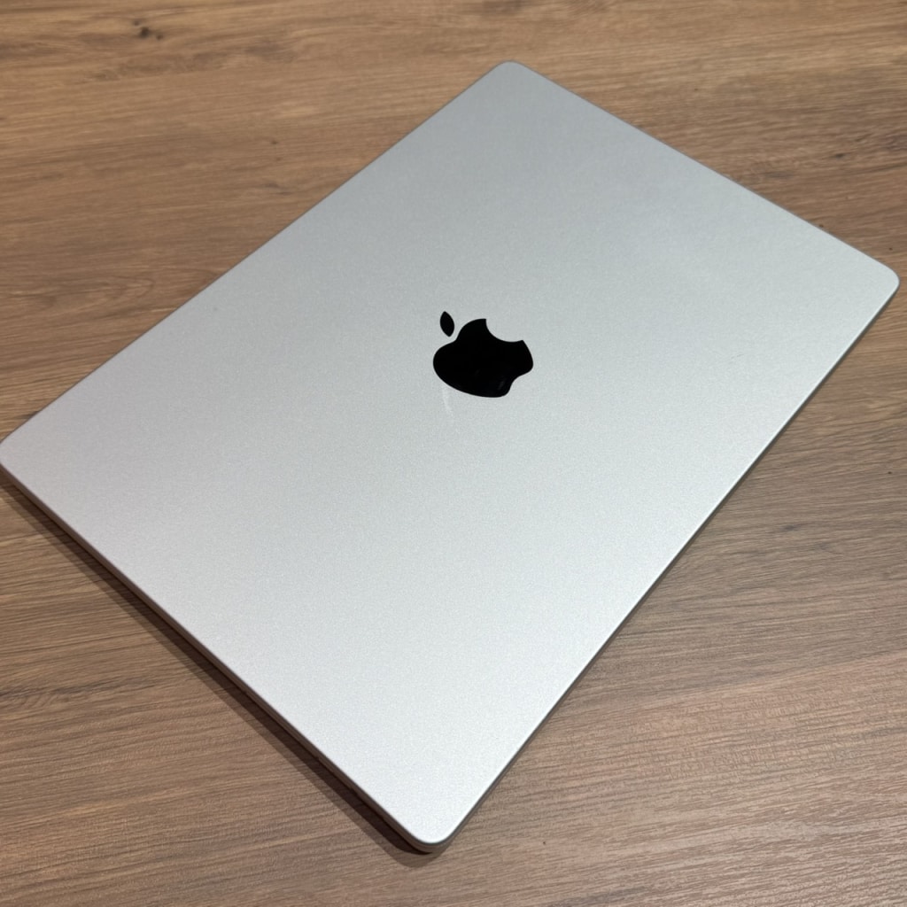 Macbook Pro 14インチ 2021 A2442 M1 Pro 32GB 1TB