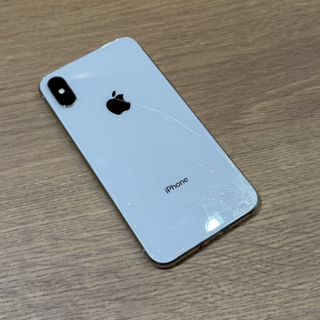 iPhoneX 64GB シルバー NQAY2J/A