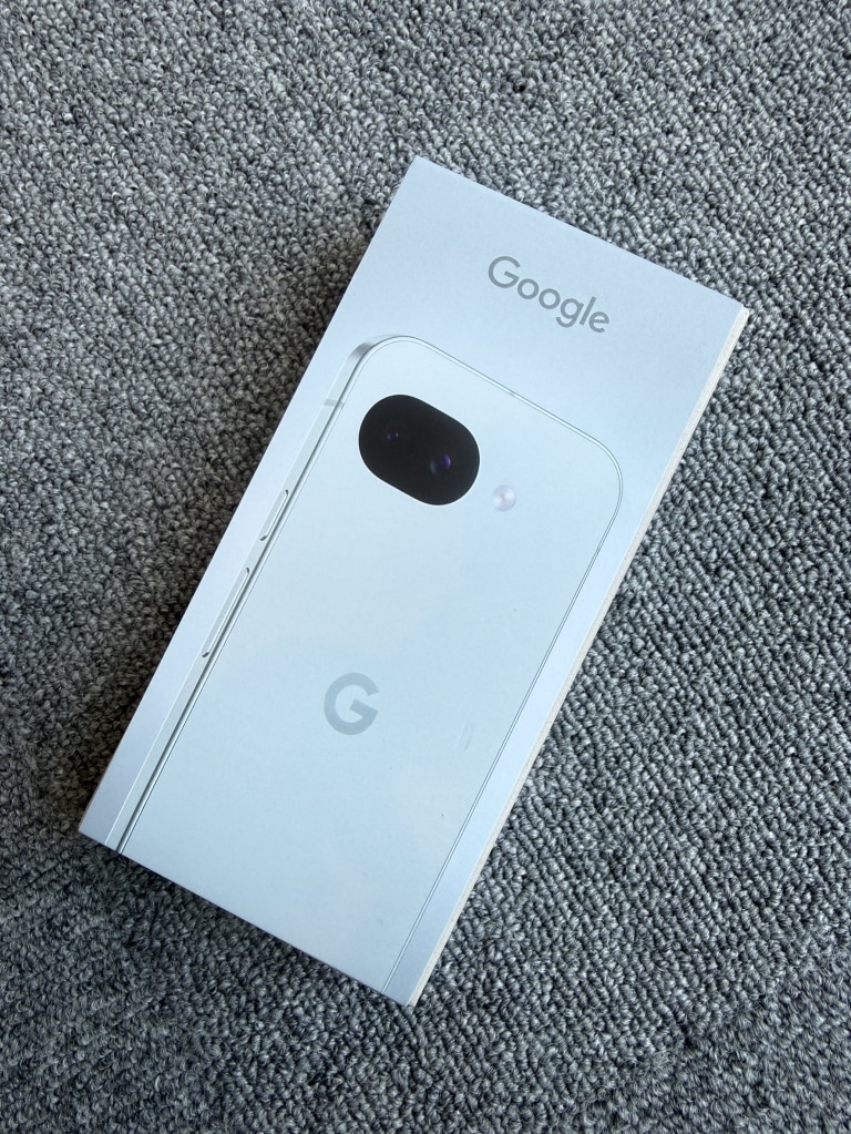 SIMロック解除(Softbank) Google Pixel 10a 256GB フォグ