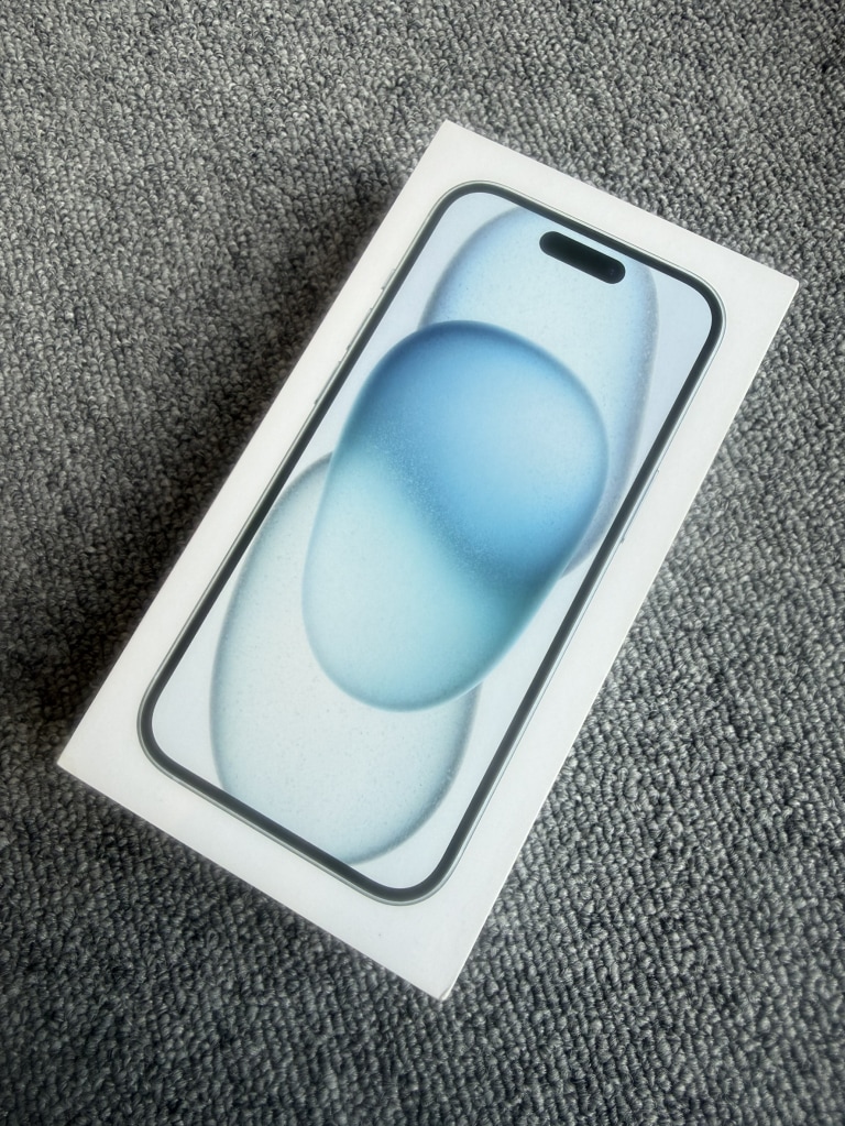 Apple iPhone15 128GB ブルー MTML3J/A