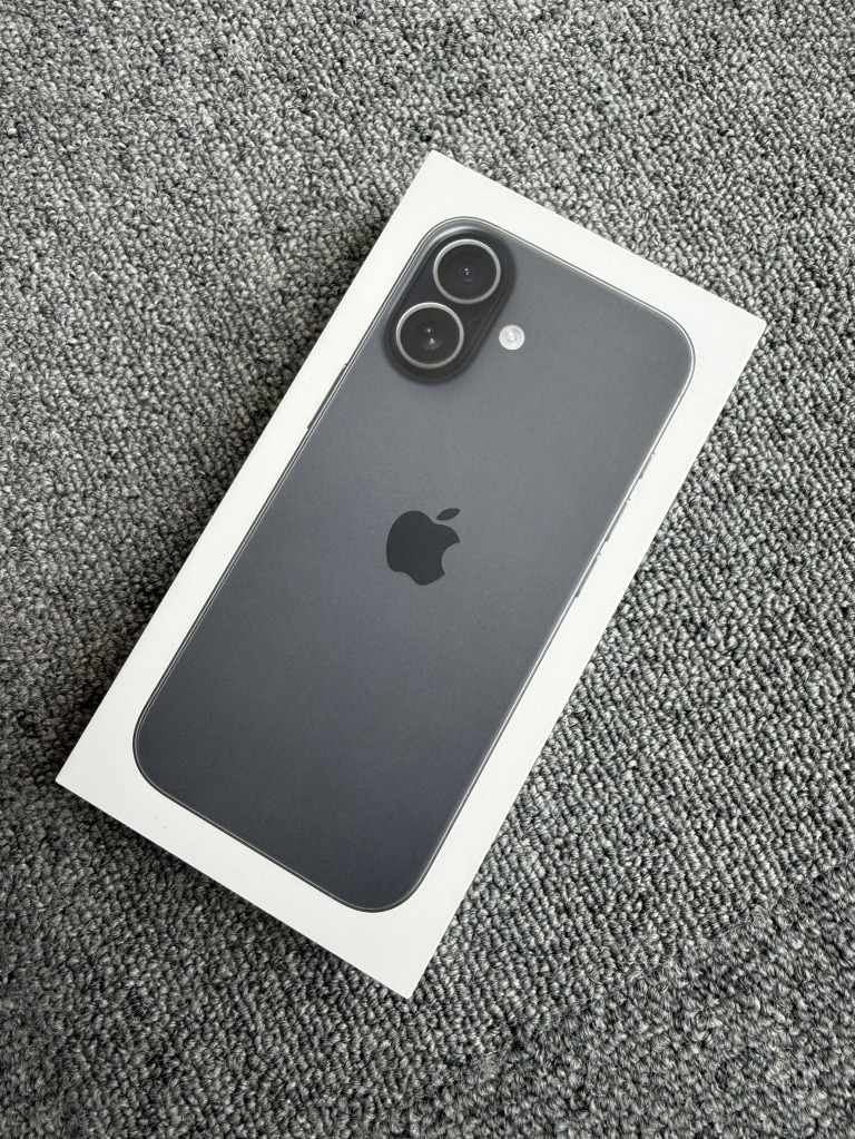 Apple iPhone17 512GB ブラック MG6D4J/A