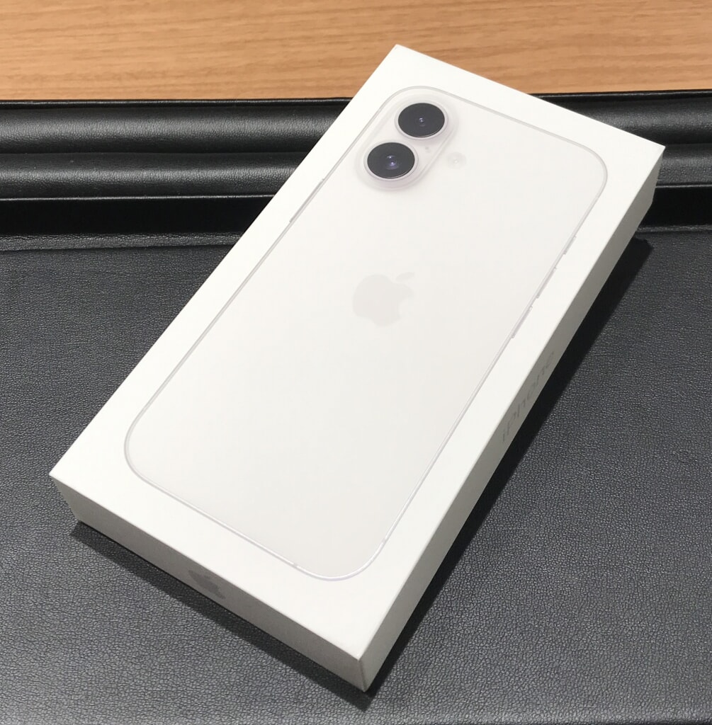 SIMロック解除(Softbank) iPhone16 128GB ホワイト MYDR3J/A