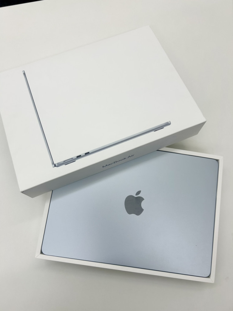 MacBook Air  M4チップ 13.6インチ 16GB 512GB スカイブルー MC6U4J/A