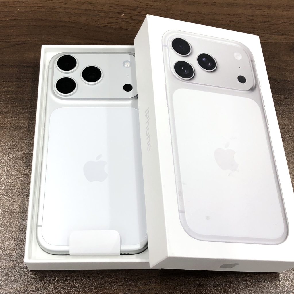 SIMロック解除(docomo) iPhone17 Pro 256GB シルバー MG854J/A