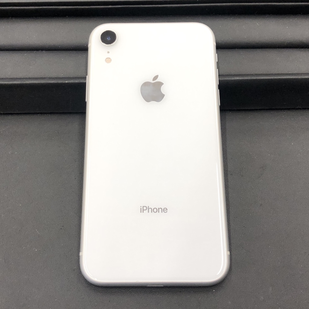 SIMロック解除(docomo) iPhoneXR 64GB ホワイト MT032J/A