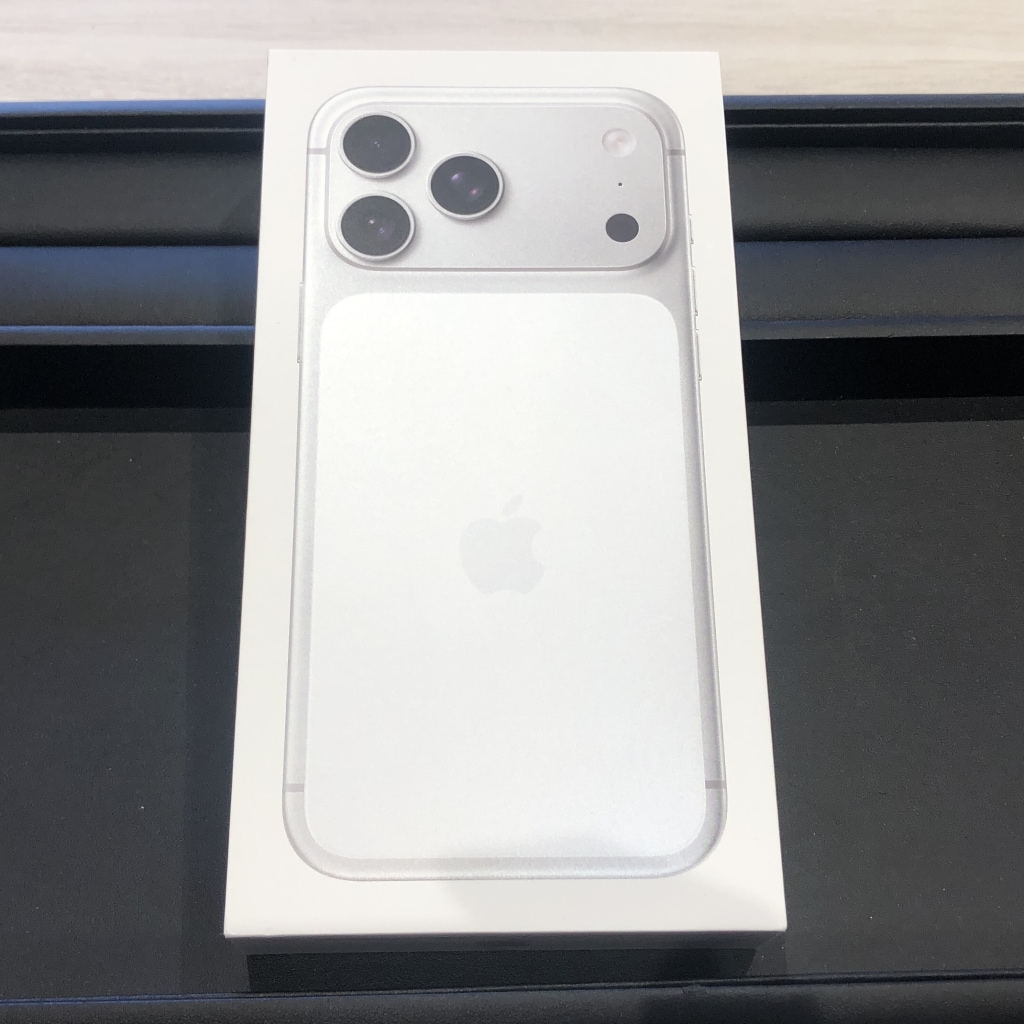 国内版SIMフリー iPhone17 Pro Max 256GB シルバー MFY84J/A