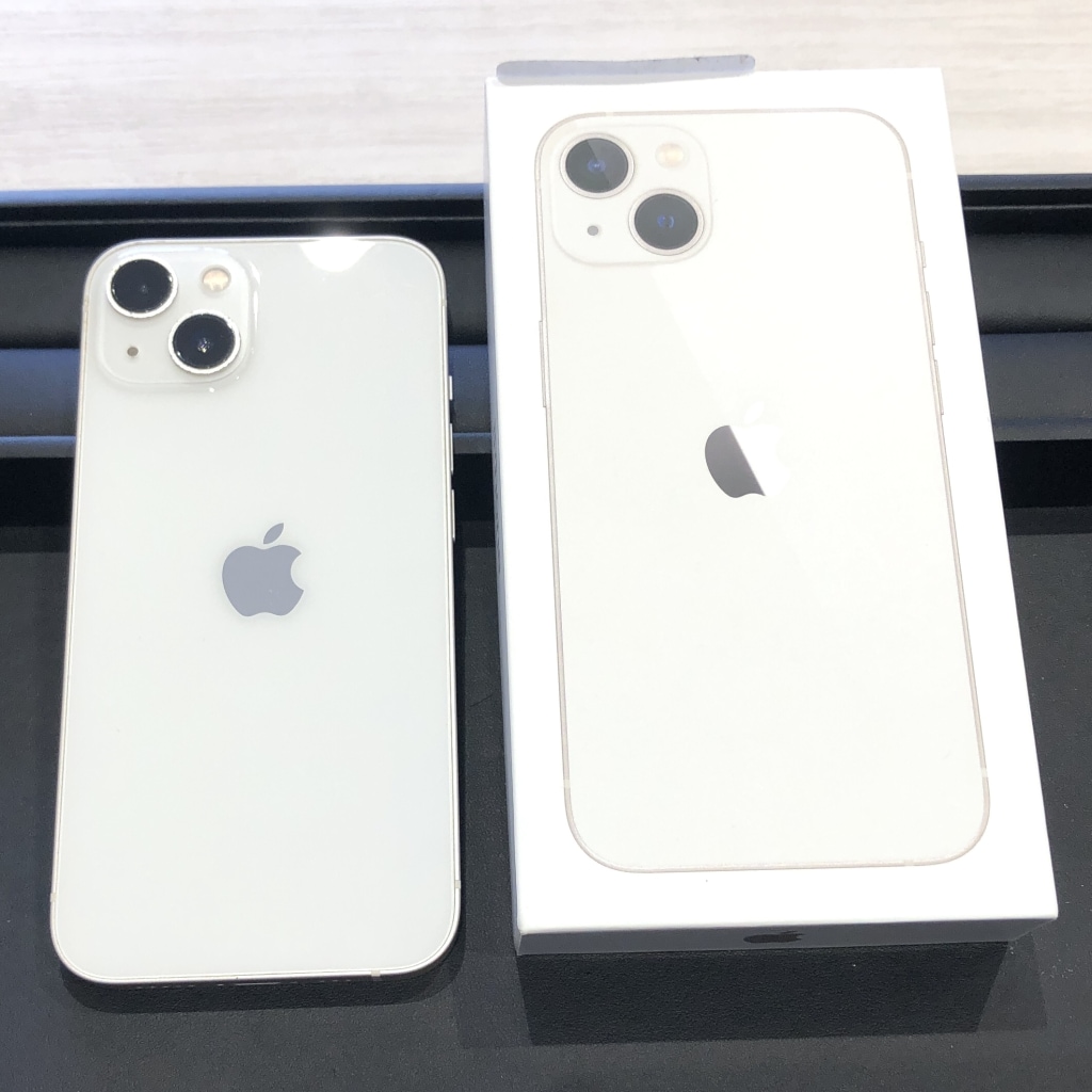 SIMロック解除(au)	iPhone13 256GB スターライト MLNJ3J/A