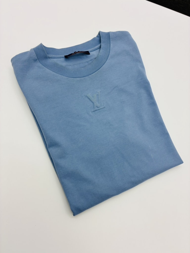 LOUIS VUITTON ルイヴィトン エンボス Tシャツ