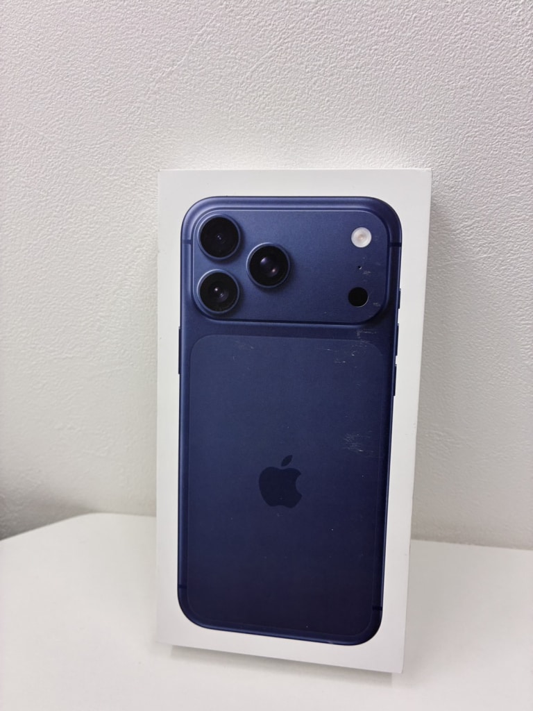 国内版SIMフリーiPhone17ProMax 256GB ディープブルー MFYA4J/A