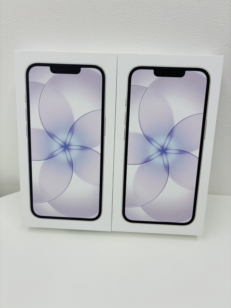 SIMロック解除(Softbank) iPhone17e 256GB ホワイト MHRP4J/A