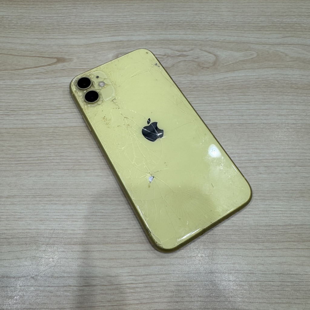 SIMロック解除(Softbank)iPhone11 128GB イエロー MWM42J/A