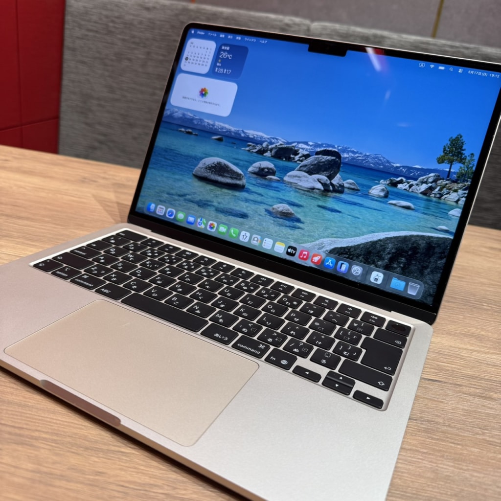 MacBook Air M4 16GB 256GB 13インチ FW0Y3J/A