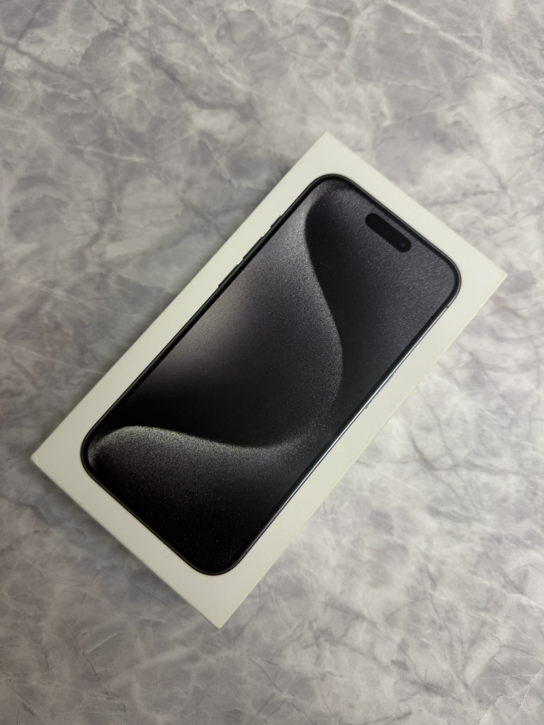 Apple iPhone15Pro 128GB ブラックチタニウム MTU73J/A