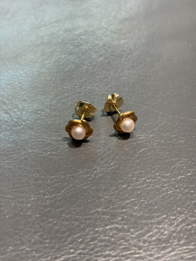 ミキモト パールピアス