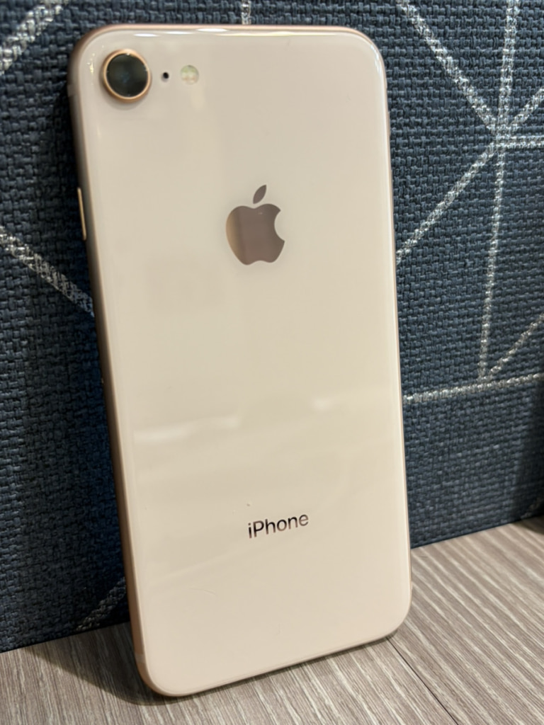 Apple iPhone8 64GB ゴールド MQ7A2J/A