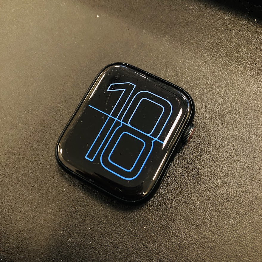 Apple Watch SE 第2世代 44mm ミッドナイトアルミニウム MRWV3J/A