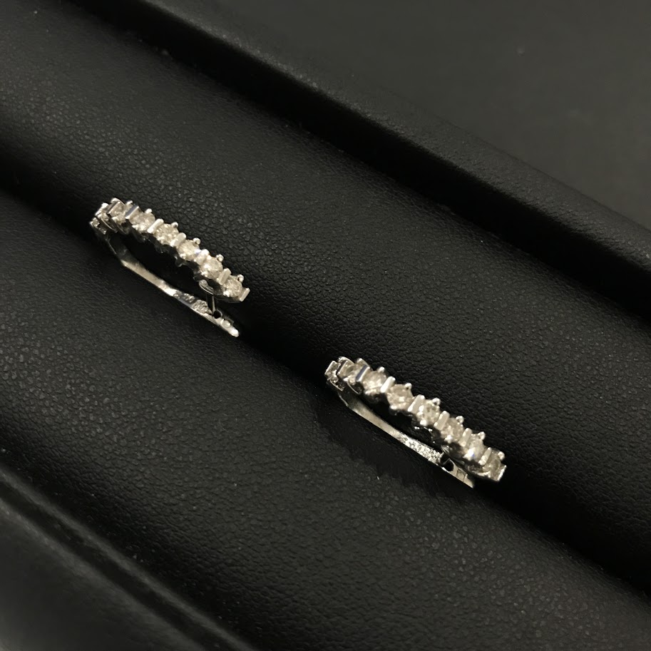 ダイヤモンドピアス
