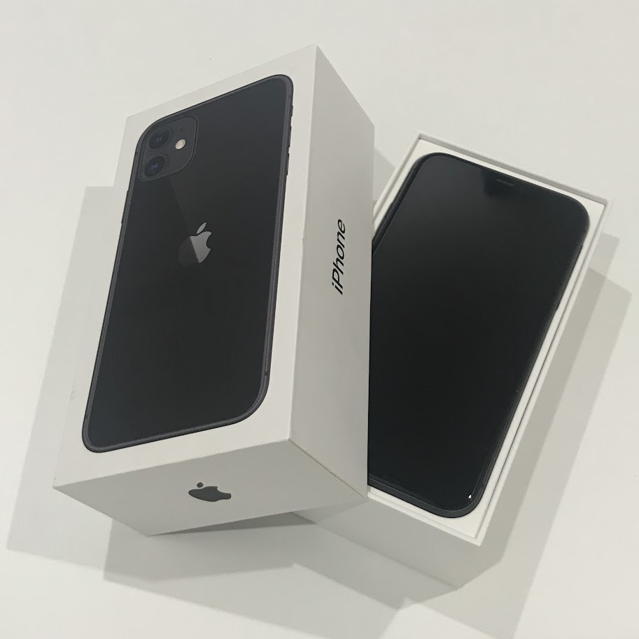SIMロック解除(Softbank) iPhone11 64GB ブラック MWLT2J/A