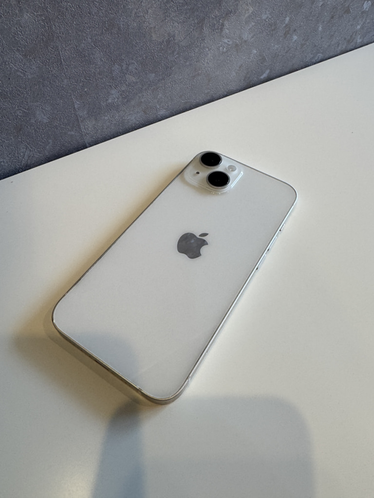 au iPhone8 ホワイト iPhone8 64GB シルバー au 新品 未使用 SIMフリー