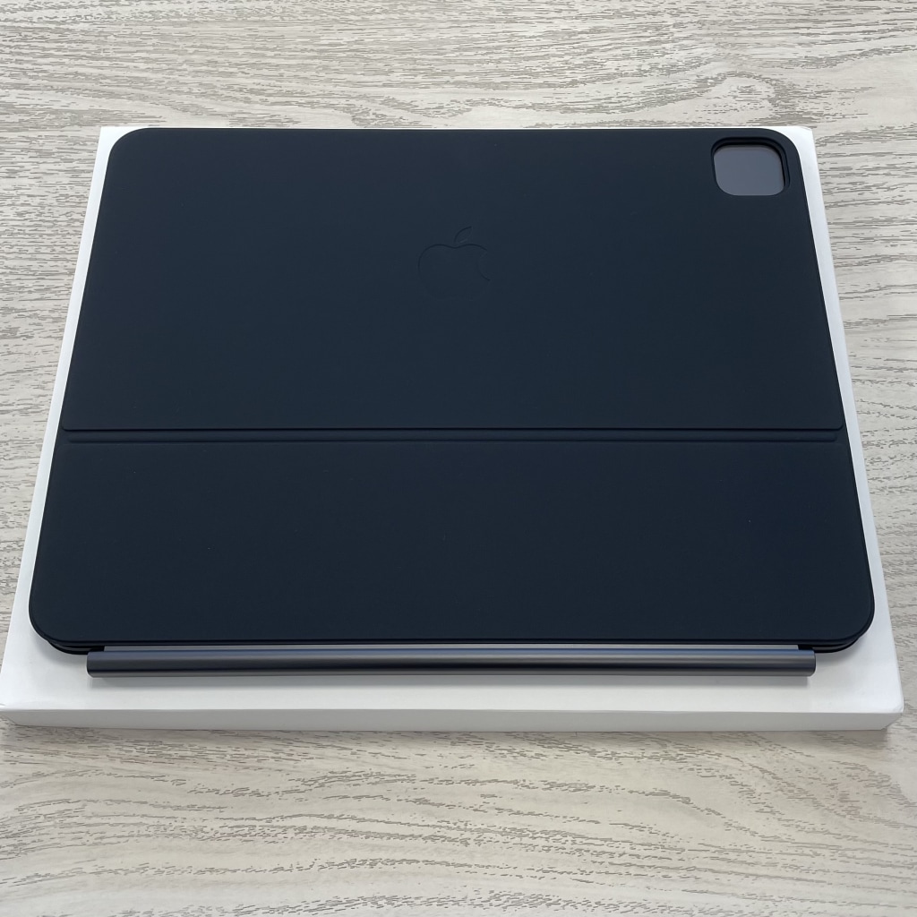 Apple 13インチiPad Pro(M4)用 Magic Keyboard MWR53J/A ブラック