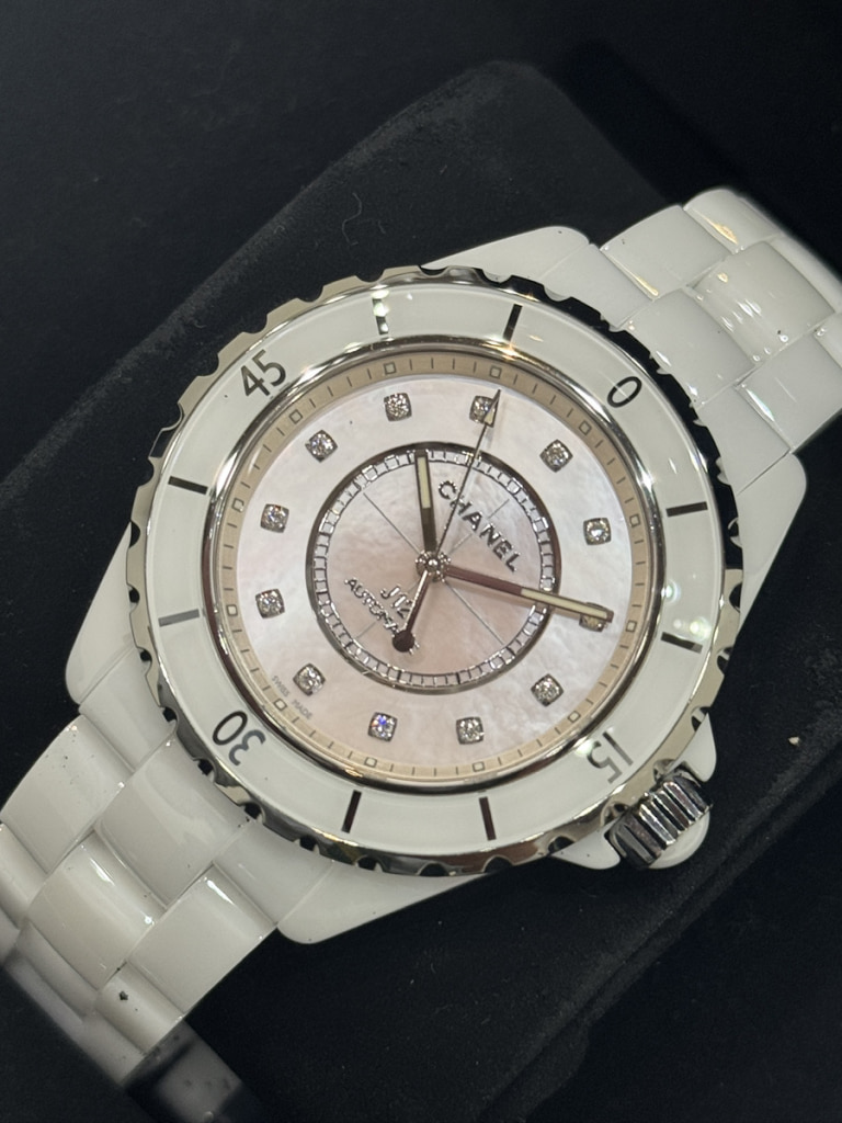 シャネル J12 38mm ピンクシェル 12P H5514