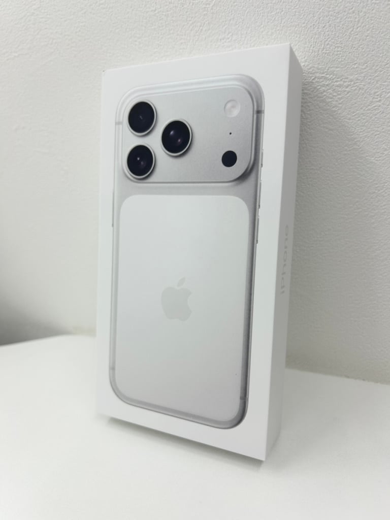 国内版SIMフリー iPhone17 Pro 256GB シルバー MG854J/A