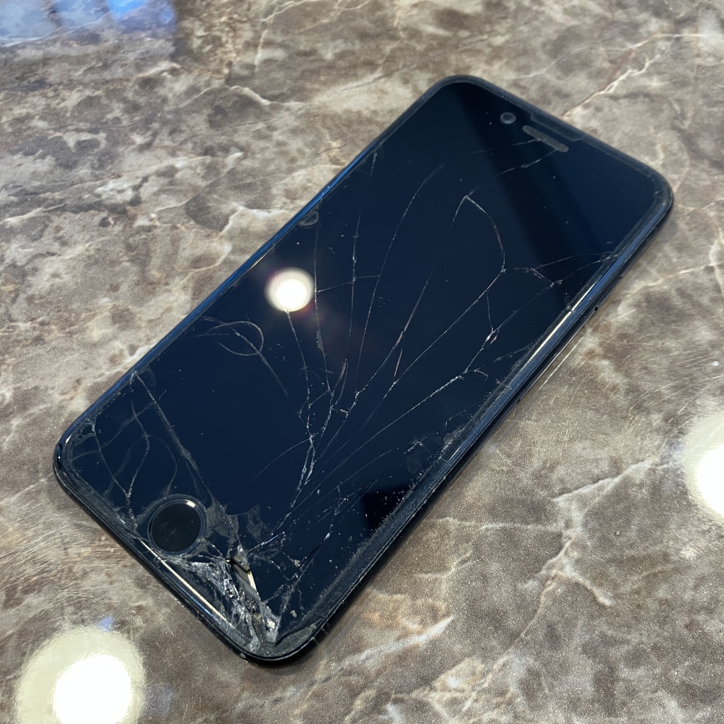 Apple iPhone7 A1779 ジャンク