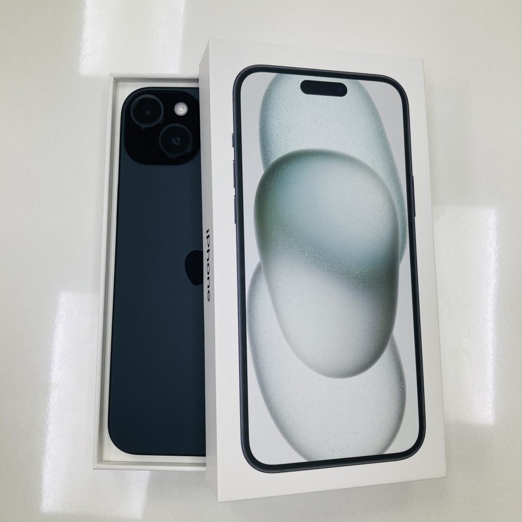 国内版SIMフリー iPhone15 Plus 256GB ブラック MU0F3J/A
